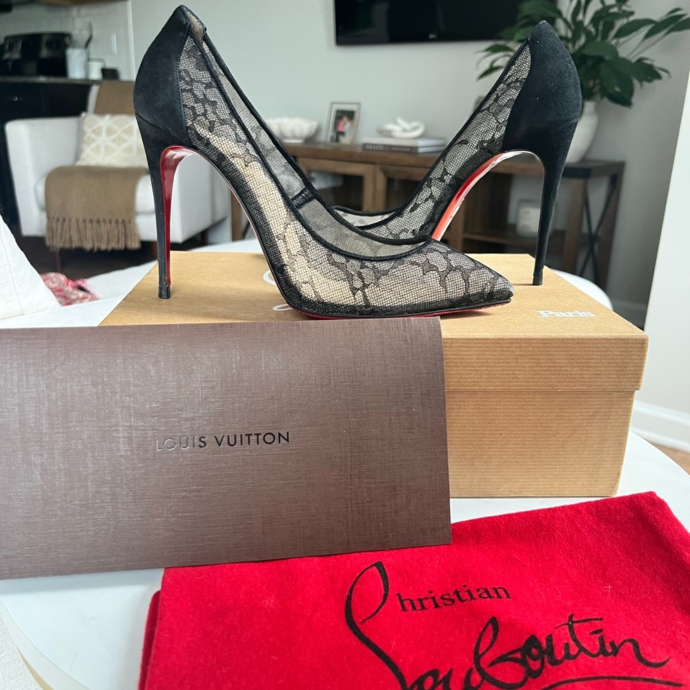 Christian Louboutin Pigalace 100 Dentelle Heels, 37